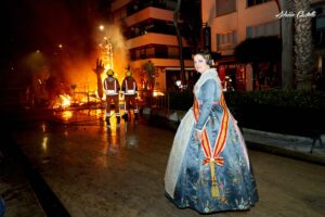 Cremà de la Falla Avinguda en Torrent - Foto: Adrián Castelló